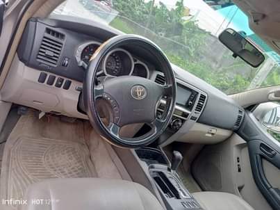 A picture of Toyota 4 runner