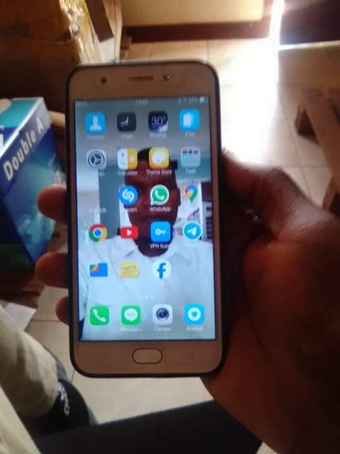 A picture of OPPO phone