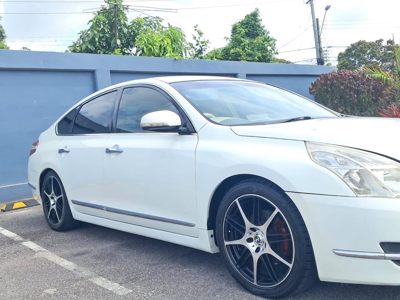 nissan teana