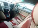A picture of Toyota Harrier 2400