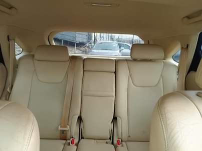 A picture of Crystal clean and fresh foreign used Toyota Highlander limited 2015