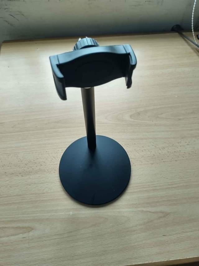 A picture of Mobile Phone Desktop Stand