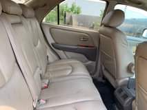 A picture of CLEAN USED LEXUS RX300 2M NET PRICE ABUJA 08136543220