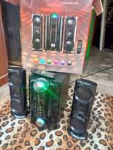 A picture of Nina uza sepiano Bei 115 mpya kabsaa full box Bluetooth