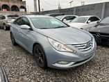 A picture of Hyundai Sonata 2012