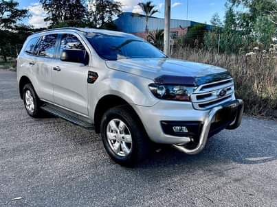 classifieds/cars ford