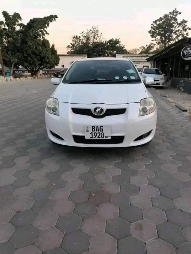 toyota auris