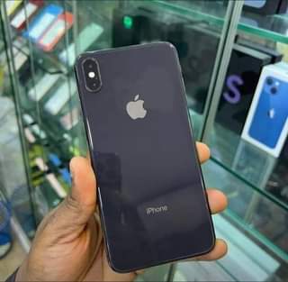 A picture of IPhone