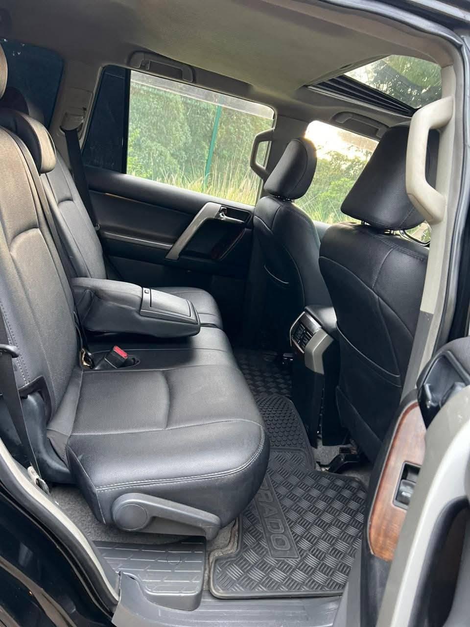 A picture of LANDCRUISER PRADO J150