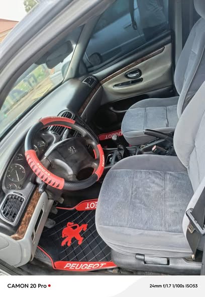 A picture of Car