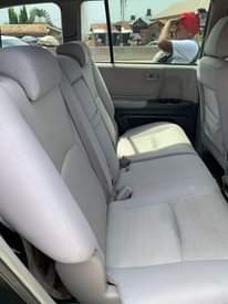 A picture of Toyota Highlander 3 seater