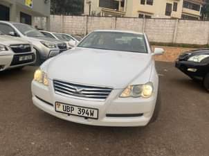 A picture of Toyota Mark x