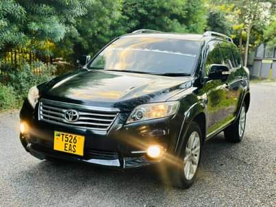 A picture of TOYOTA VUNGARD EAS