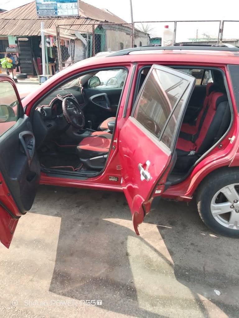 A picture of 2008 RAV4 toyota