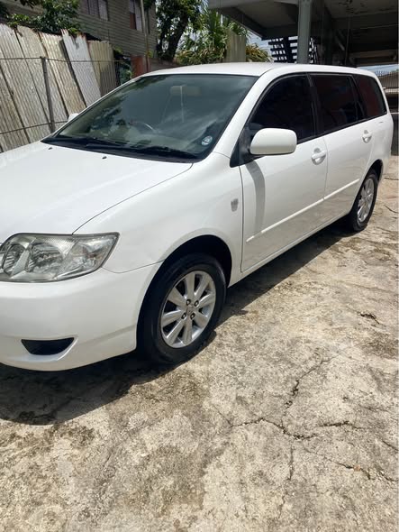 toyota fielder