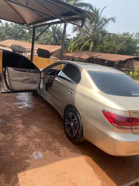 A picture of Es330 for sale 3 5m owner needs to jakpa Car