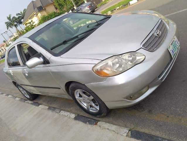 A picture of DISTRESS TOYOTA COROLLA 04