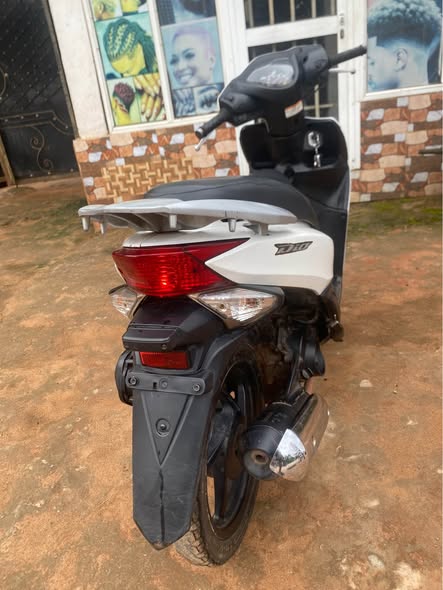 A picture of Honda big Dio