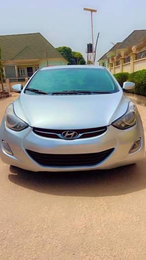 A picture of Super sharp Hyundai Elantra 2013 2014 model engine gear untampered