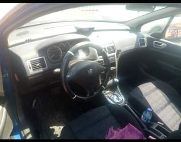A picture of SUPER CLEAN PEUGEOT 307 WELL MAINTAIN Asking price N800 000