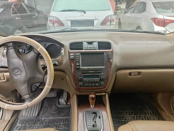 A picture of 2003 Acura MDX For 2 7m slightly negotiable at inspection