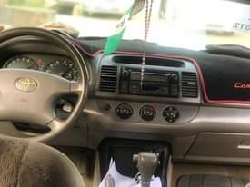 A picture of 2004 Toyota Camry