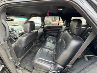 A picture of Super fresh and sharp toks standard registered Ford Explorer 2017