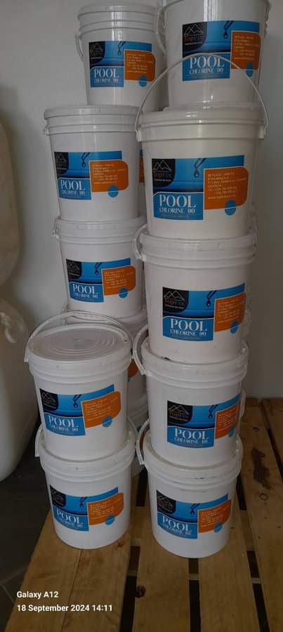 A picture of Swimming pool Chemicals
