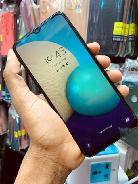 A picture of Samsung a02 gb 32 ram 2