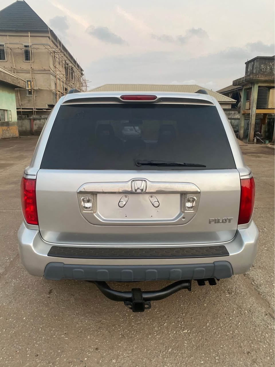 A picture of 2004 Honda Pilot