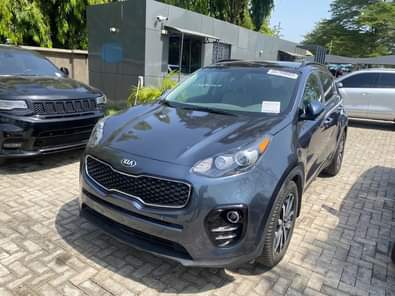 A picture of CEO OF COLLINS AUTOS 2018 KIA SPORTAGE foreign price 29