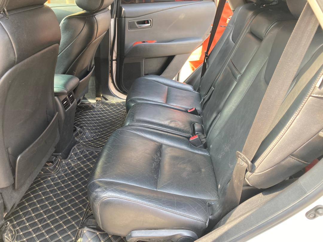 A picture of LEXUS RX350 2010 CLEAN REGISTER