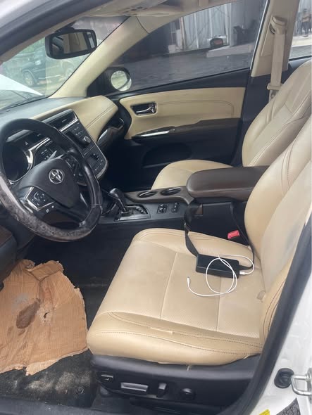 A picture of Foreign used 2013 Toyota Avalon Limited Edition