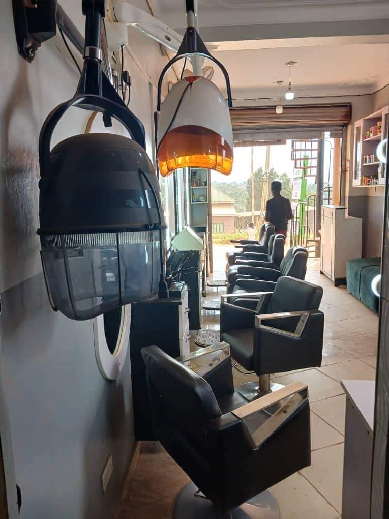 A picture of Saloon equipments on clearance sale