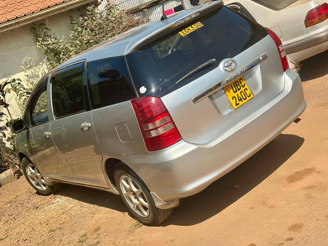 A picture of Toyota wish