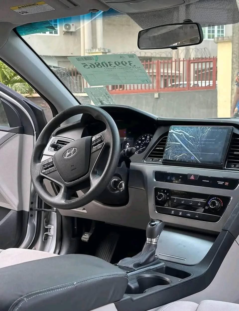 A picture of Hyundai sonata 015 SE