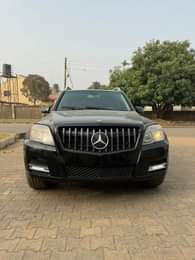 A picture of UNREGISTERED GLK350 2010 MODEL 8M NET PRICE FULL OPTION ABUJA