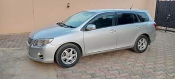 toyota fielder