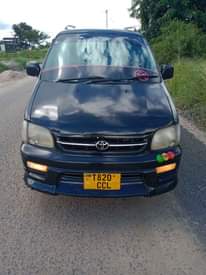 A picture of TOYOTA NOAH SR40 SAFARI POPOTE BEI MIL 6 7 TANGA