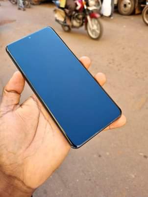 A picture of Samsung galaxy S20 Ultra 5G
