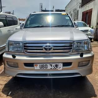 A picture of V8 2002 65M