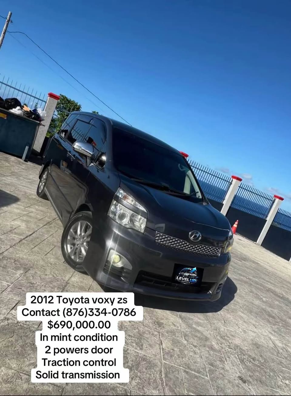 toyota voxy