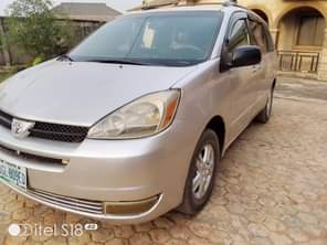 A picture of 2005 model Toyota Sienna XLE Tokumbo standard Nothing to fix