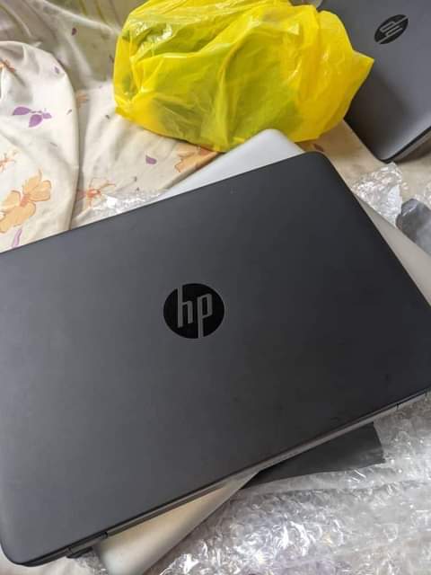 A picture of HP laptop new