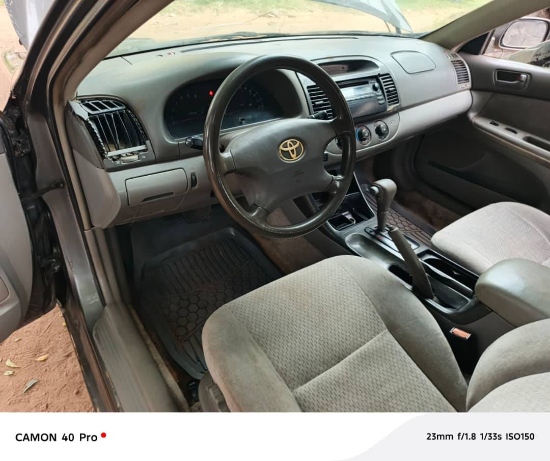 A picture of 04 Camry