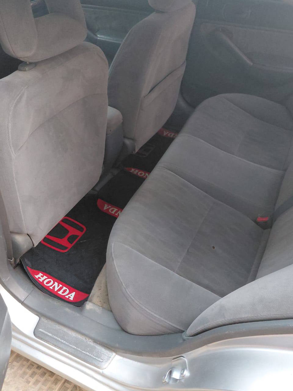 A picture of Honda Civic 2004