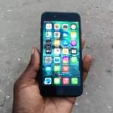 A picture of I PHONE 7 PLAIN