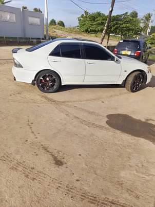 used toyota altezza