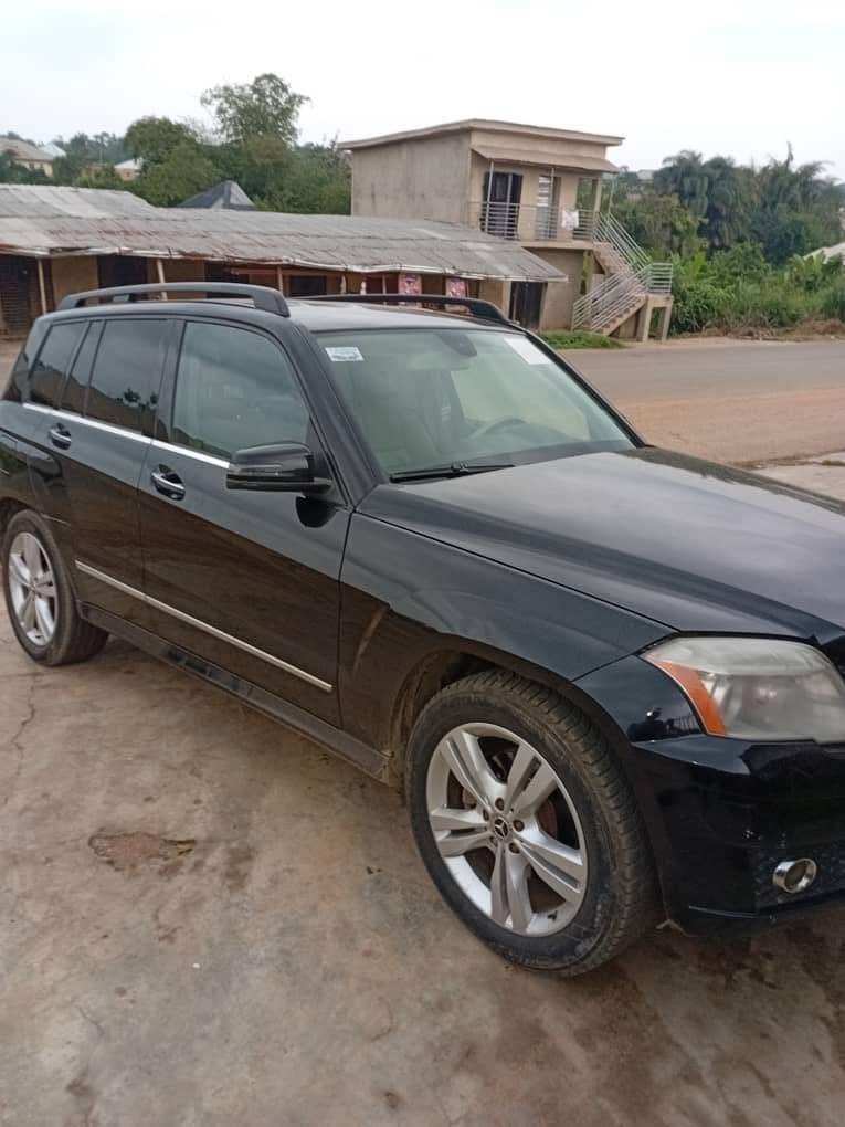 A picture of Distress Distress January 2025 Entry Mercedes GLK250 2011 Series