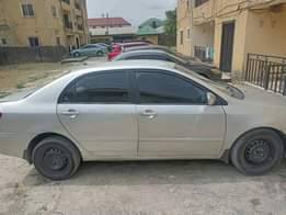 A picture of 2004 Toyota corolla Sound engine Smooth gear transmission AC chilling